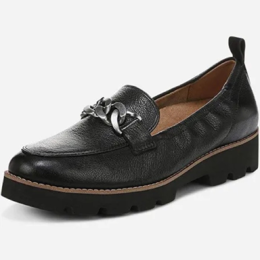 Vionic Black Leather Chain-Trim Loafers size 8
